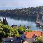 1 Bedroom Gorgeous In Supetar-splitska 公寓